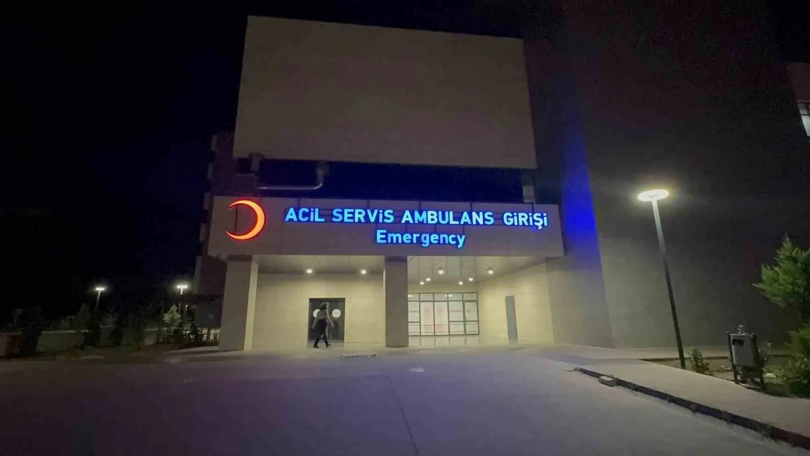 Marmaris’te gece yarısı dramı: Göçmenleri taşıyan bot alabora oldu