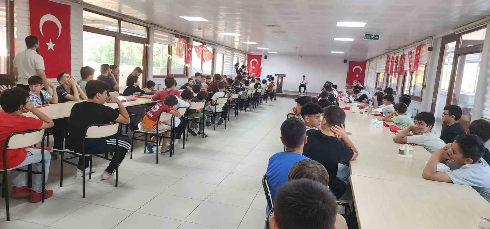 Muğla’da gençlerden vefa yürüyüşü: Şehitler unutulmadı, Gazze için dualar yükseldi