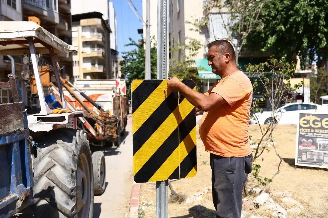 İncirliova'da sürücülere yeni trafik düzenlemesi uyarısı