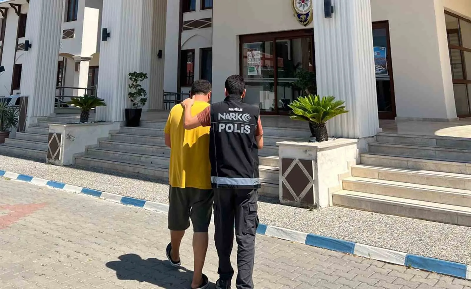 Fethiye'deki lüks villada uyuşturucu serası kurmuşlar: Bir tutuklama