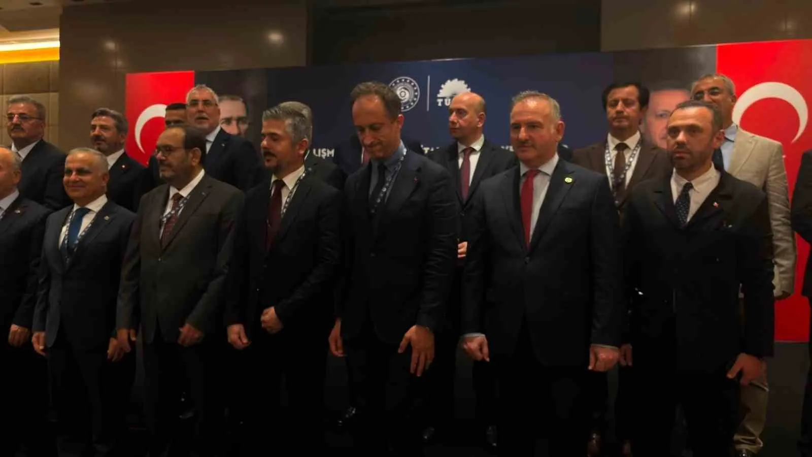 Bakan Işıkhan’dan gençlere dijital çağrısı: Geleceğin mesleklerine hazır mıyız?