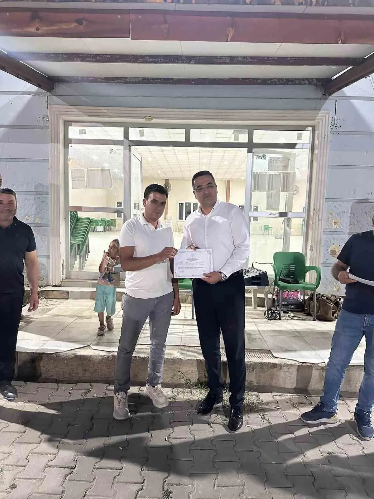 Sarıgöl'de hayvancılıkta yeni dönem: Üreticiler sertifikalarını aldı