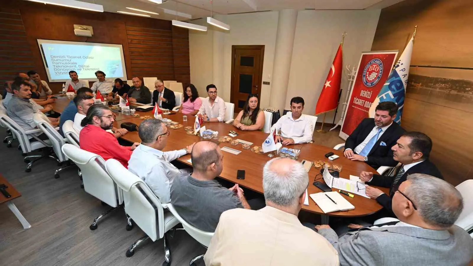 Denizli’nin dijital geleceği için kritik buluşma: Teknoloji dünyası DTO ile bir araya geldi