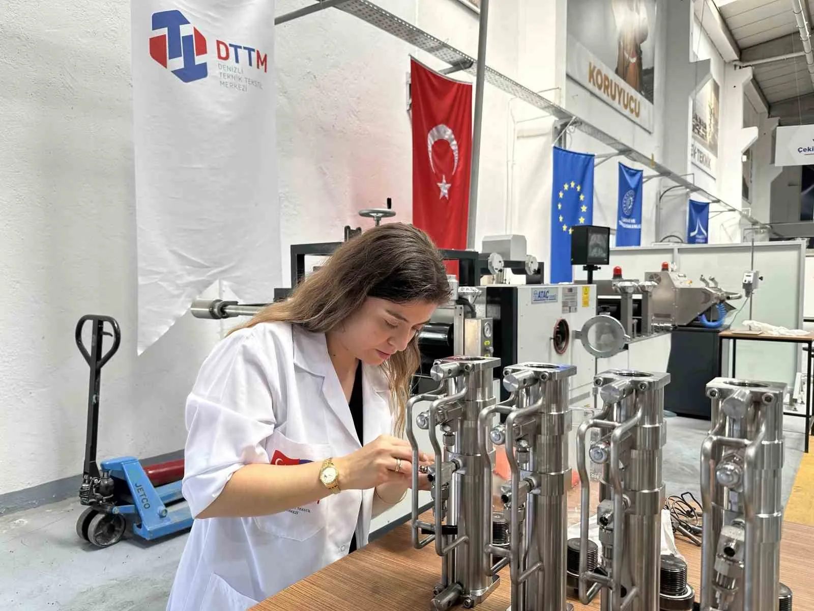 Denizli'den dünyaya yeşil tekstil mesajı: Su tüketimine teknolojik neşter