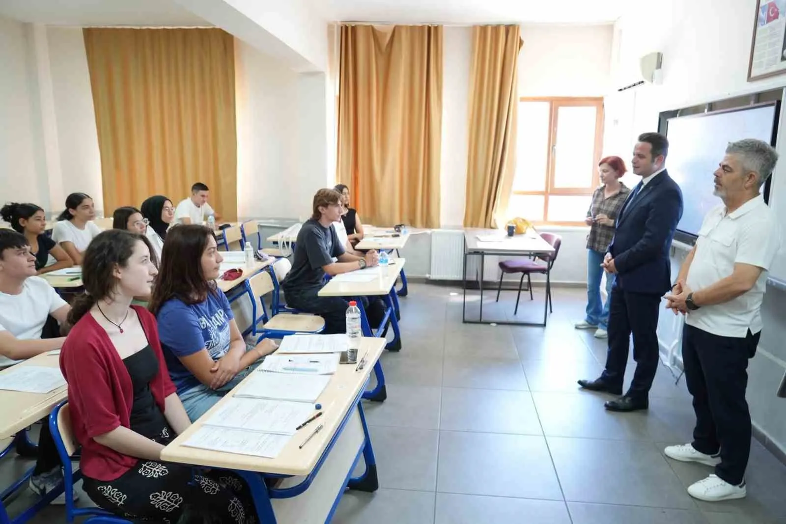 Muğla’da yaz okulu bereketi: Gençlerin azmi eğitimcileri gururlandırdı