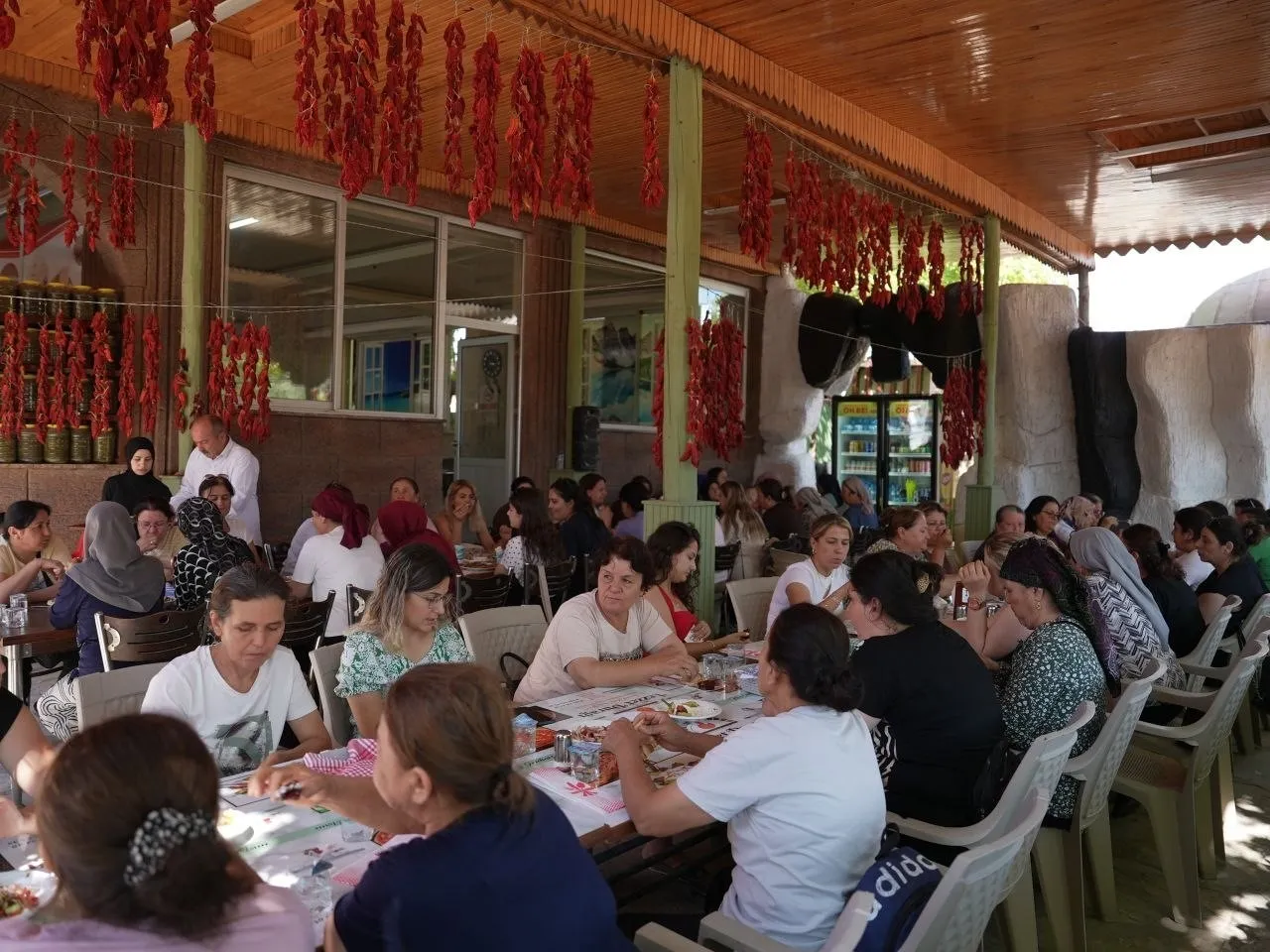 Denizli’de kadınlar rotayı doğaya çevirdi: Kırsaldan gelen misafirler kanyonun büyüsüne kapıldı