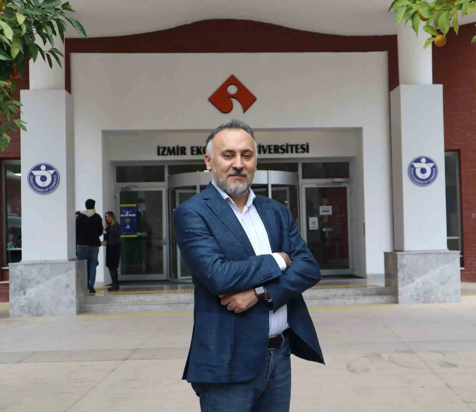 Geleceğin lojistik uzmanları podyuma çıktı: İEÜ’lü gençlerden büyük başarı