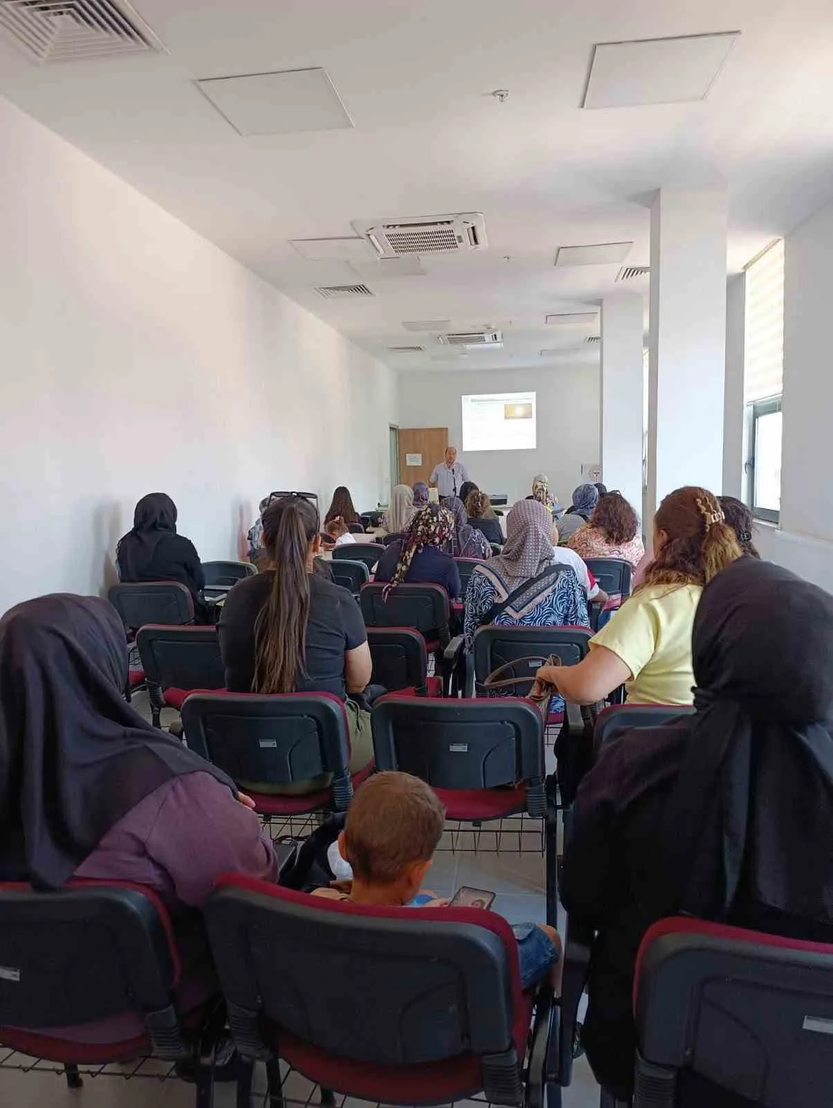 Nazilli'de kadinlara kapsamli saglik ve guvenlik seferberligi