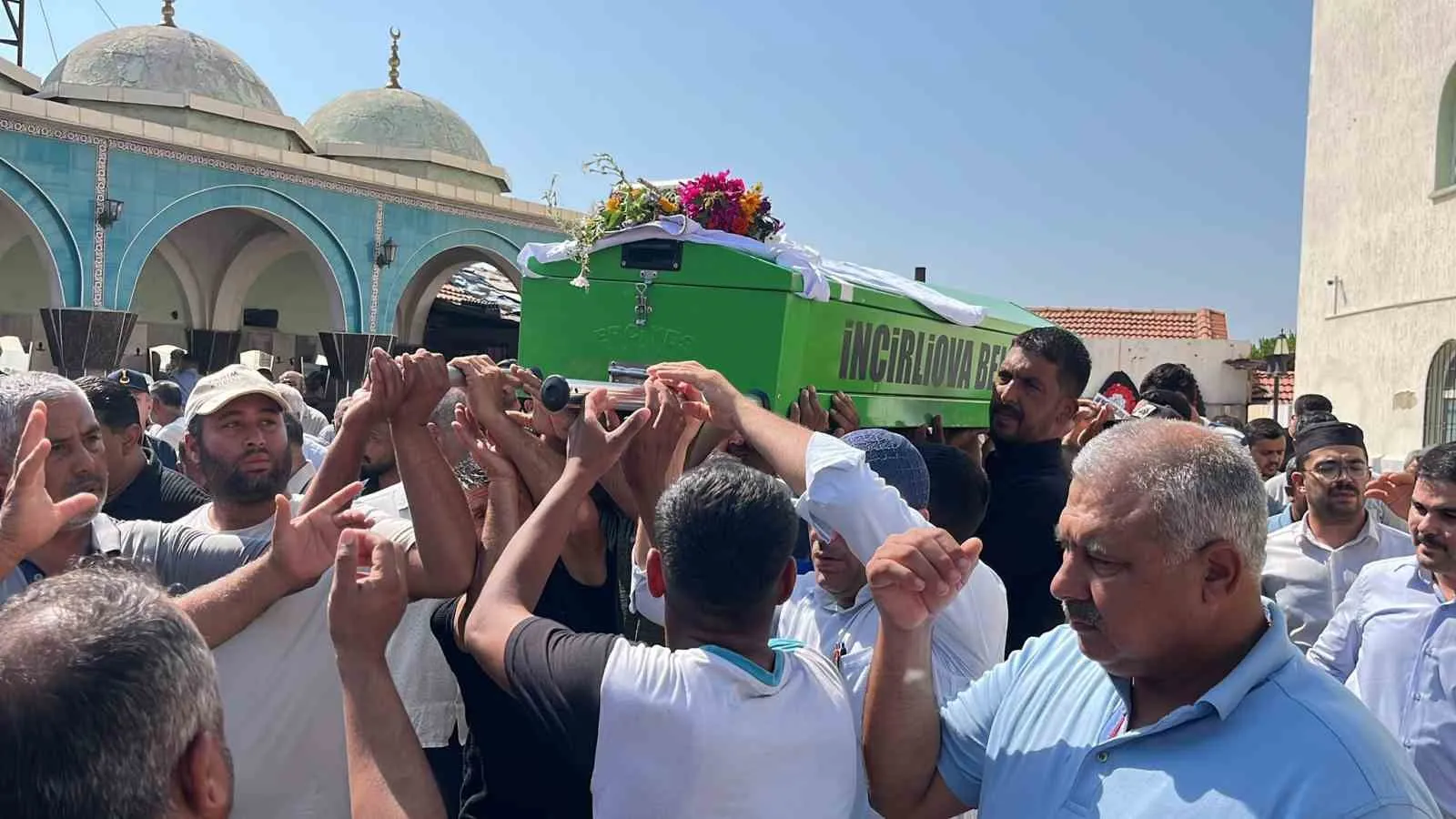 Acarlar'da hüzünlü veda: 94 saatlik bekleyiş acı bitti