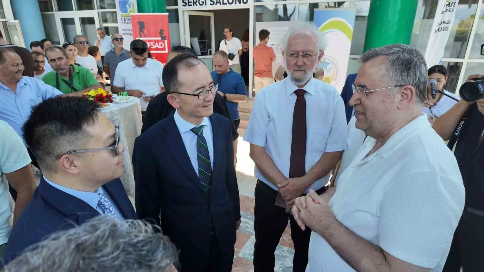 Fethiye’de sanat rüzgarı: İki ülkeyi objektifler birleştirdi