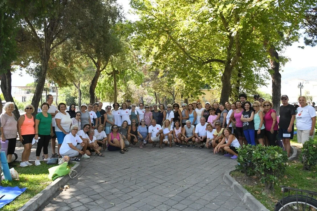 Kuşadası’nda güne zinde başlamanın adresi parklar oldu