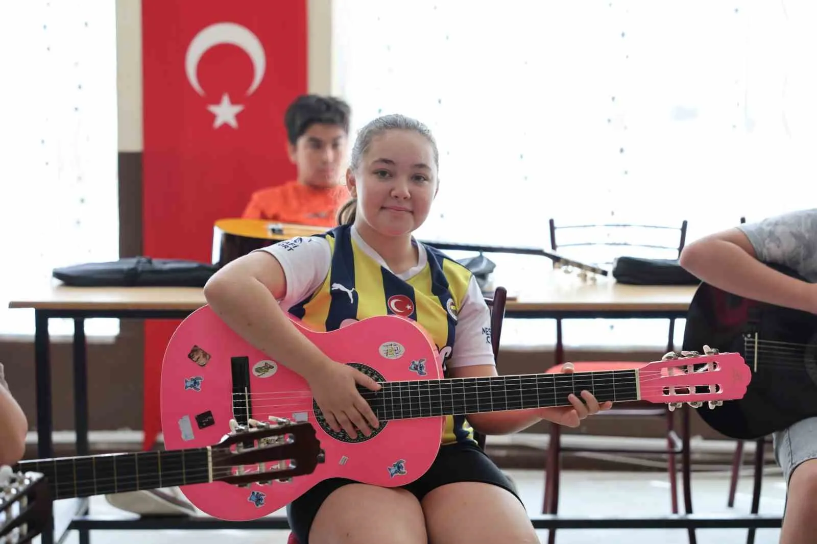 Aydın'da yaz tatili notalarla renkleniyor: Genç yetenekler sahnede