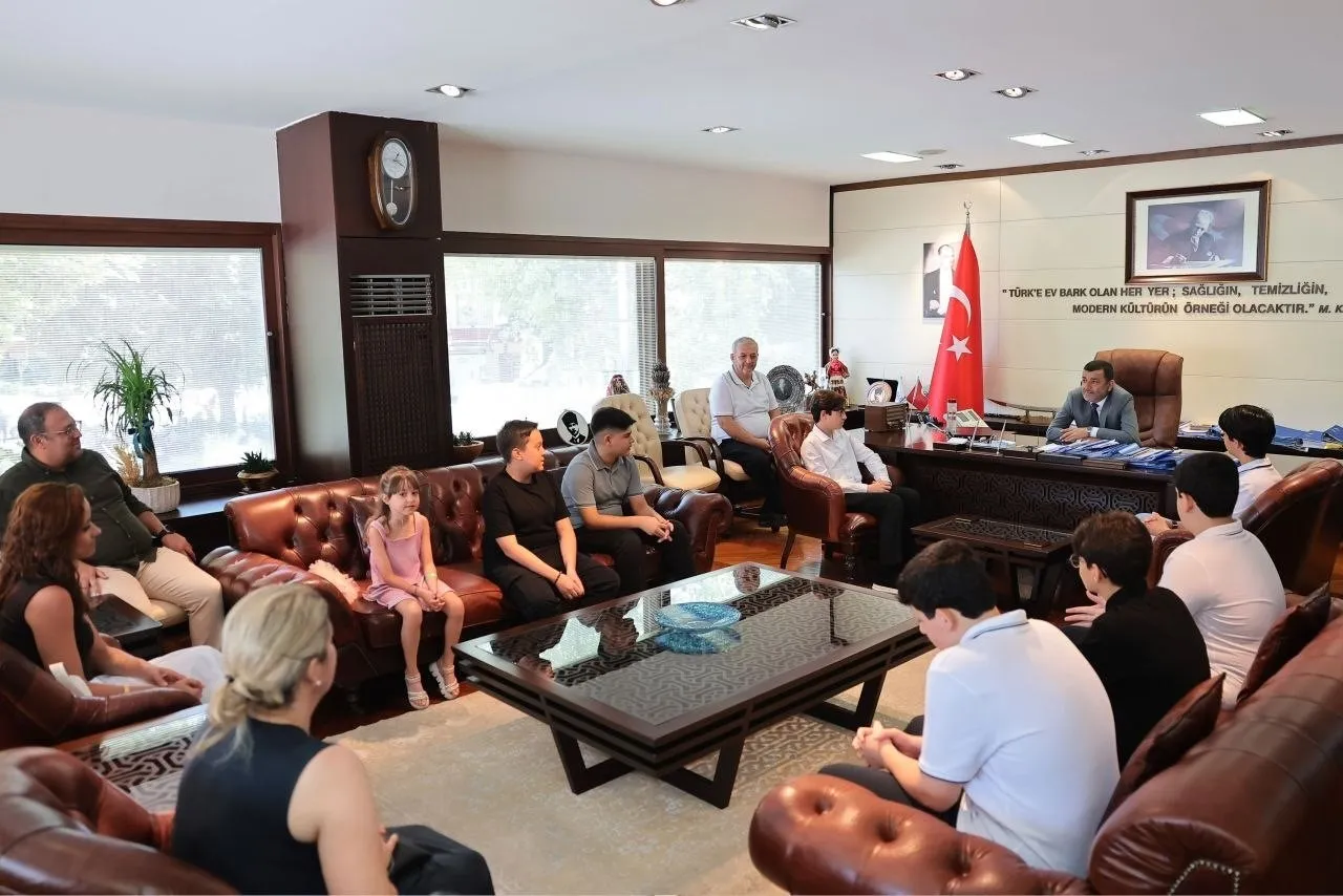 Denizli’nin gurur tablosu başkanlık makamında: LGS şampiyonlarına özel ağırlama