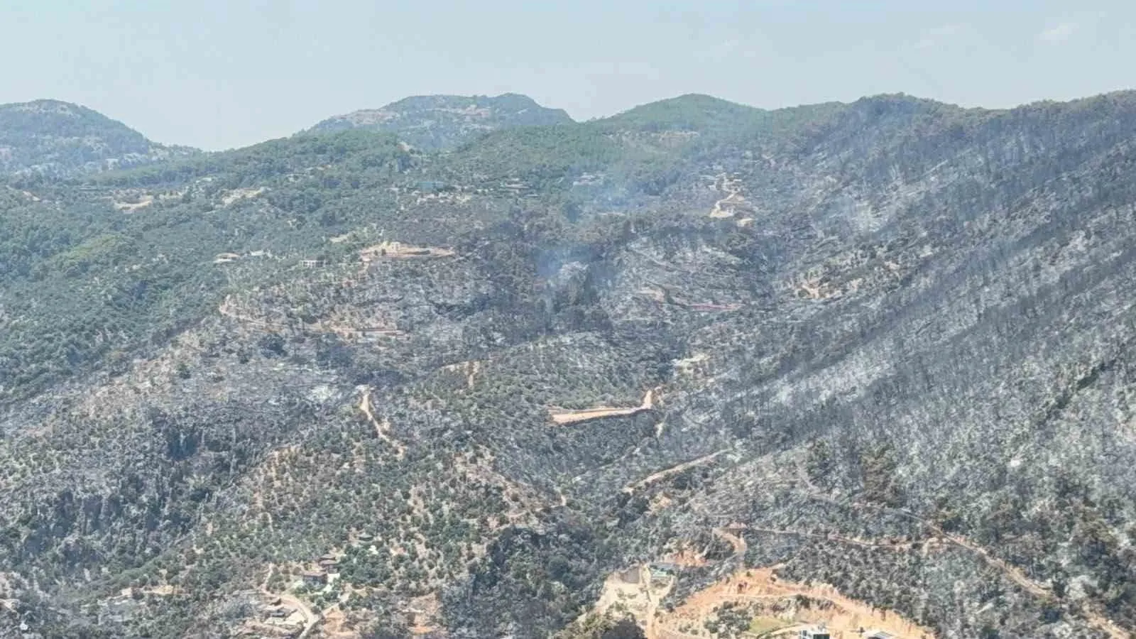 Fethiye'nin ciğerleri küle döndü: İnlice'deki felaketin boyutu havadan görüntülendi