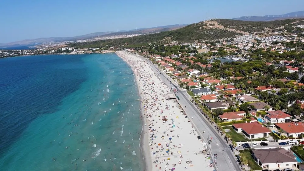 Çeşme turizminde boş otel iddialarına sektörden sert tepki