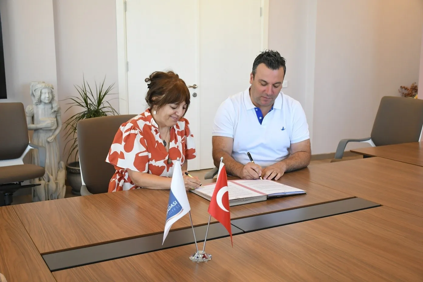 Kuşadası'nın derin tarihine belediye güvencesi: Anaia'da kazılar hız kesmeyecek