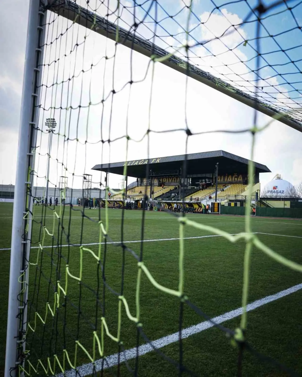 Aliağa FK'da taşlar yerinden oynadı: Yönetimden net duruş