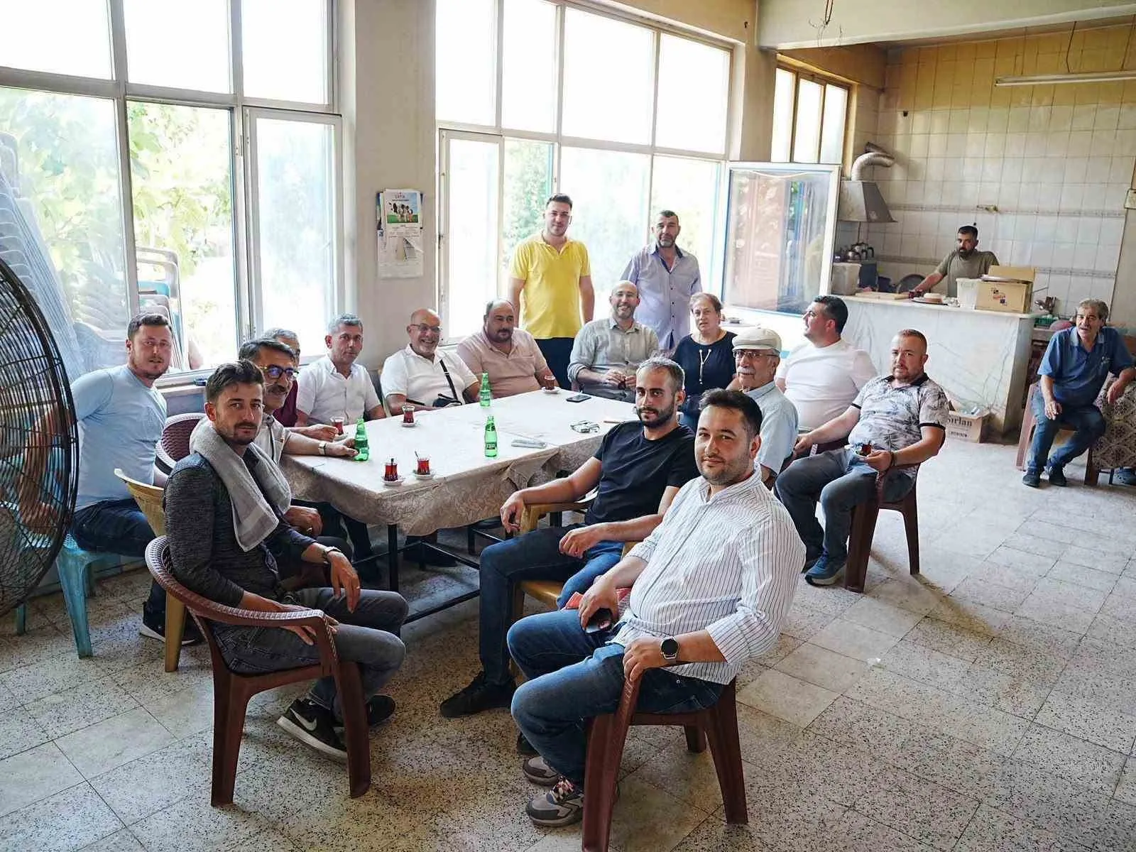 Germencik’te samimi buluşma: Başkan Zencirci mahalle sakinlerinin nabzını tuttu