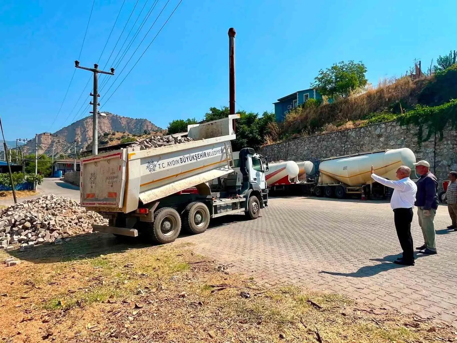 Sultanhisar'da saha mesaisi: Başkan Yıldırımkaya çalışmaları bizzat denetledi