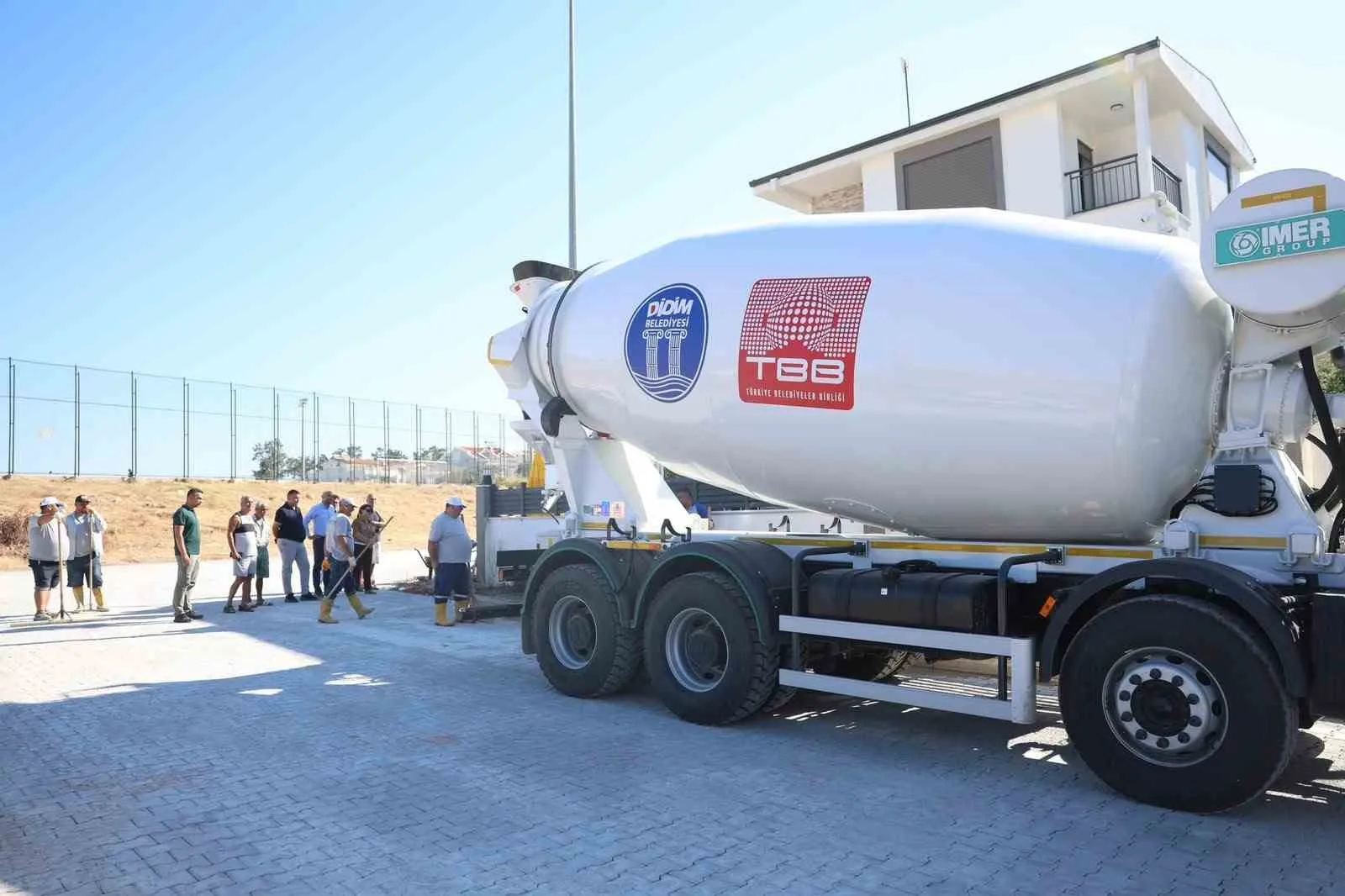 Didim'de sahada güç birliği: Belediye filosuna yeni takviye