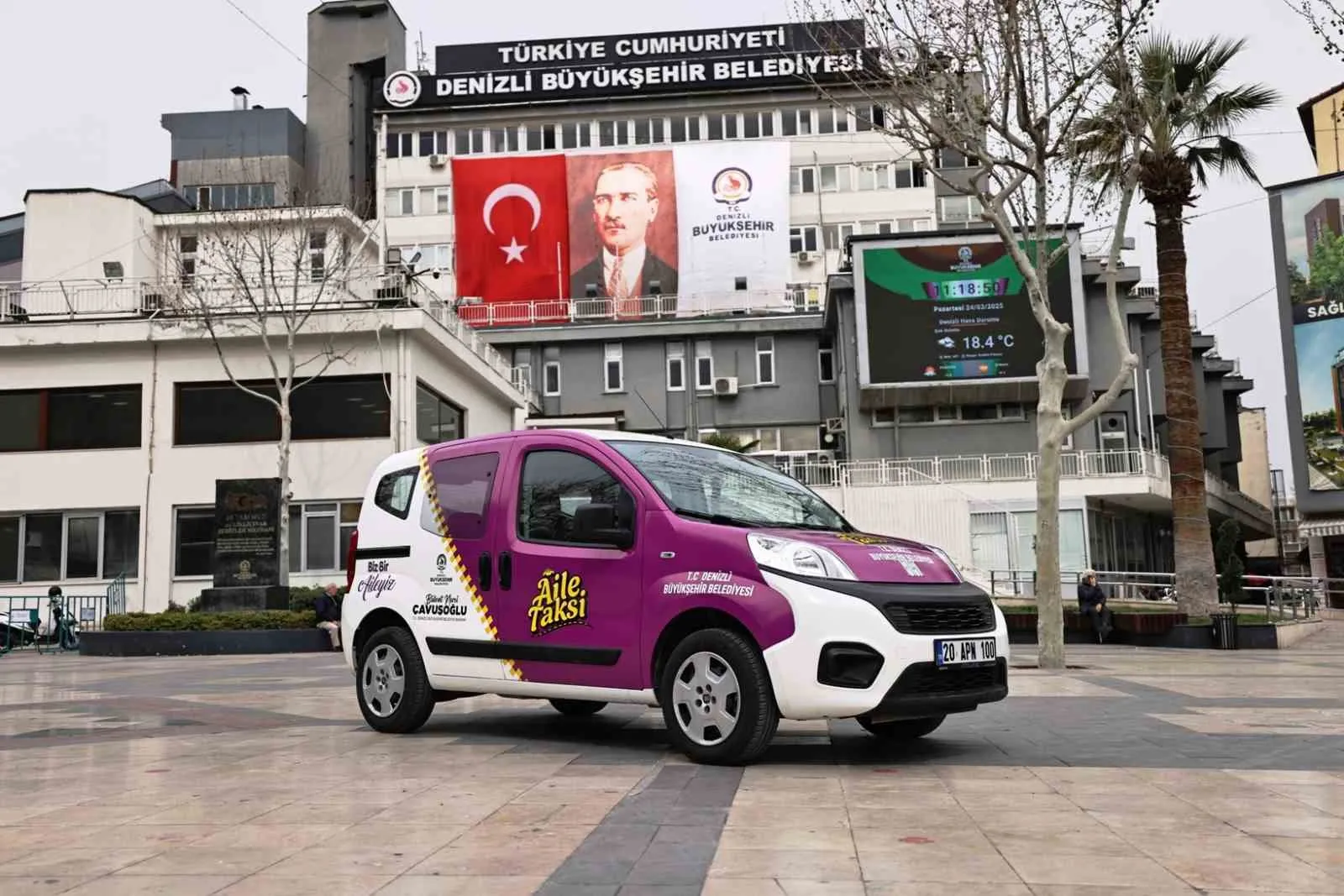 Denizli'de annelerin yol arkadaşı: Ücretsiz ulaşım desteği sürüyor