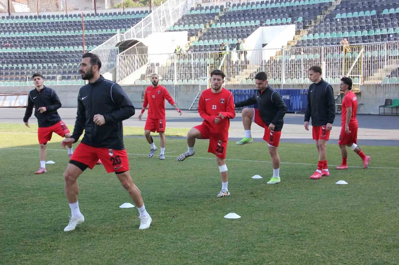 Denizli İdman Yurdu 1959’da kriz büyüyor: Futbolcular ve teknik heyet federasyon yolunda