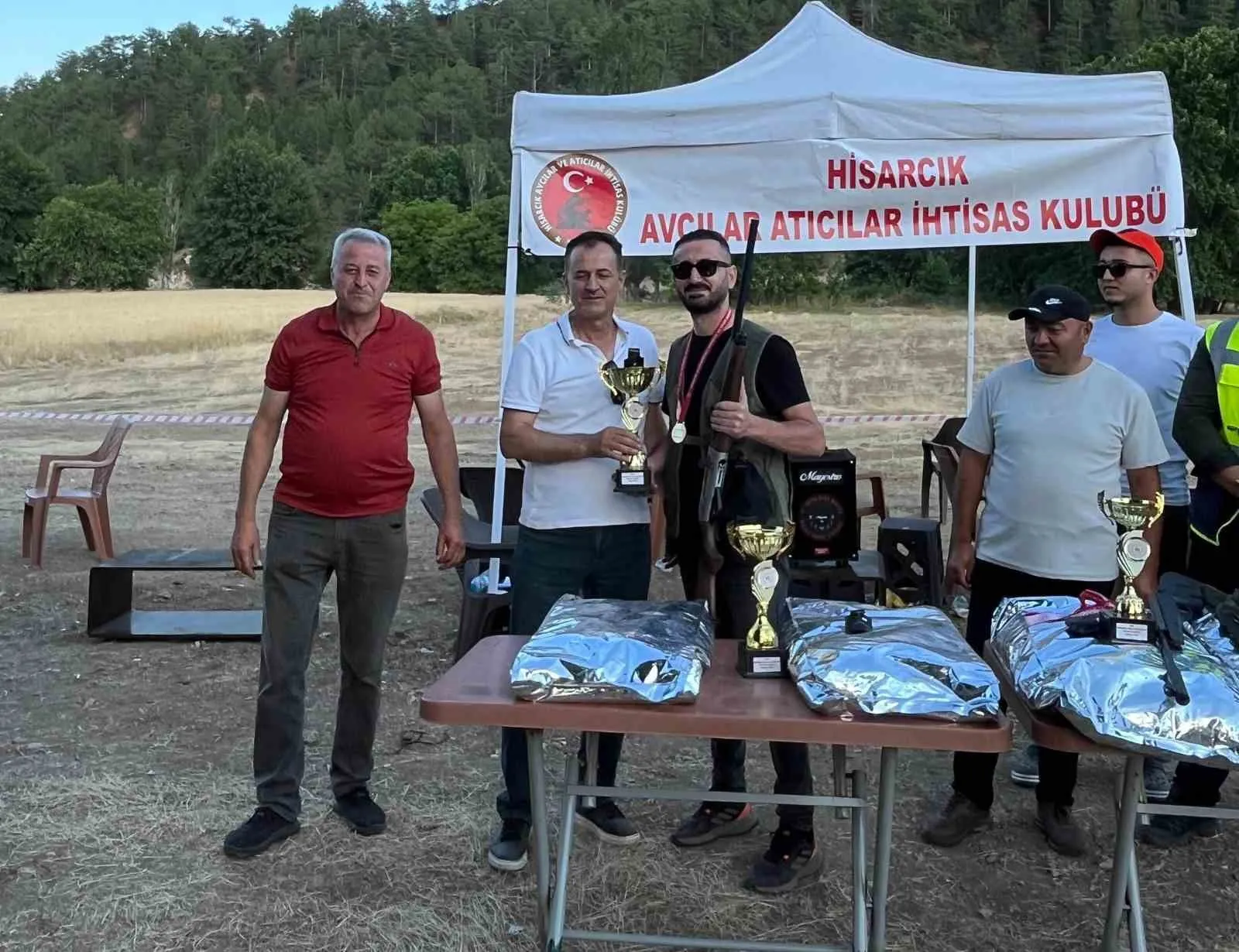 Hisarcık'ta hedefi tam on ikiden vurdular: 390 sporcu kıyasıya yarıştı