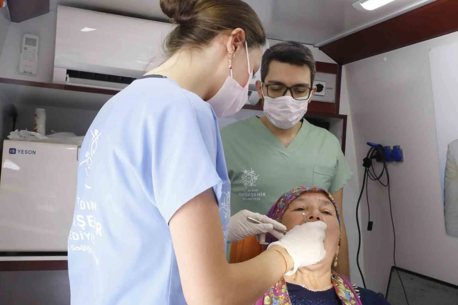 Aydın’da sağlık hizmeti kapıya geldi: Mobil klinikler kırsalda yüzleri güldürdü