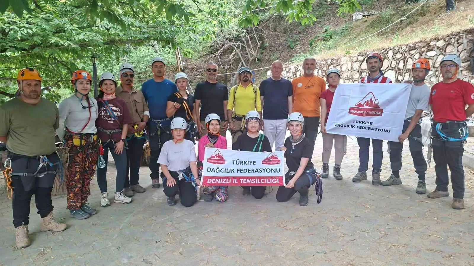 Babadağ’ın zirvesinde zorlu sınav: Dağcılığın yeni liderleri doğada yetişiyor