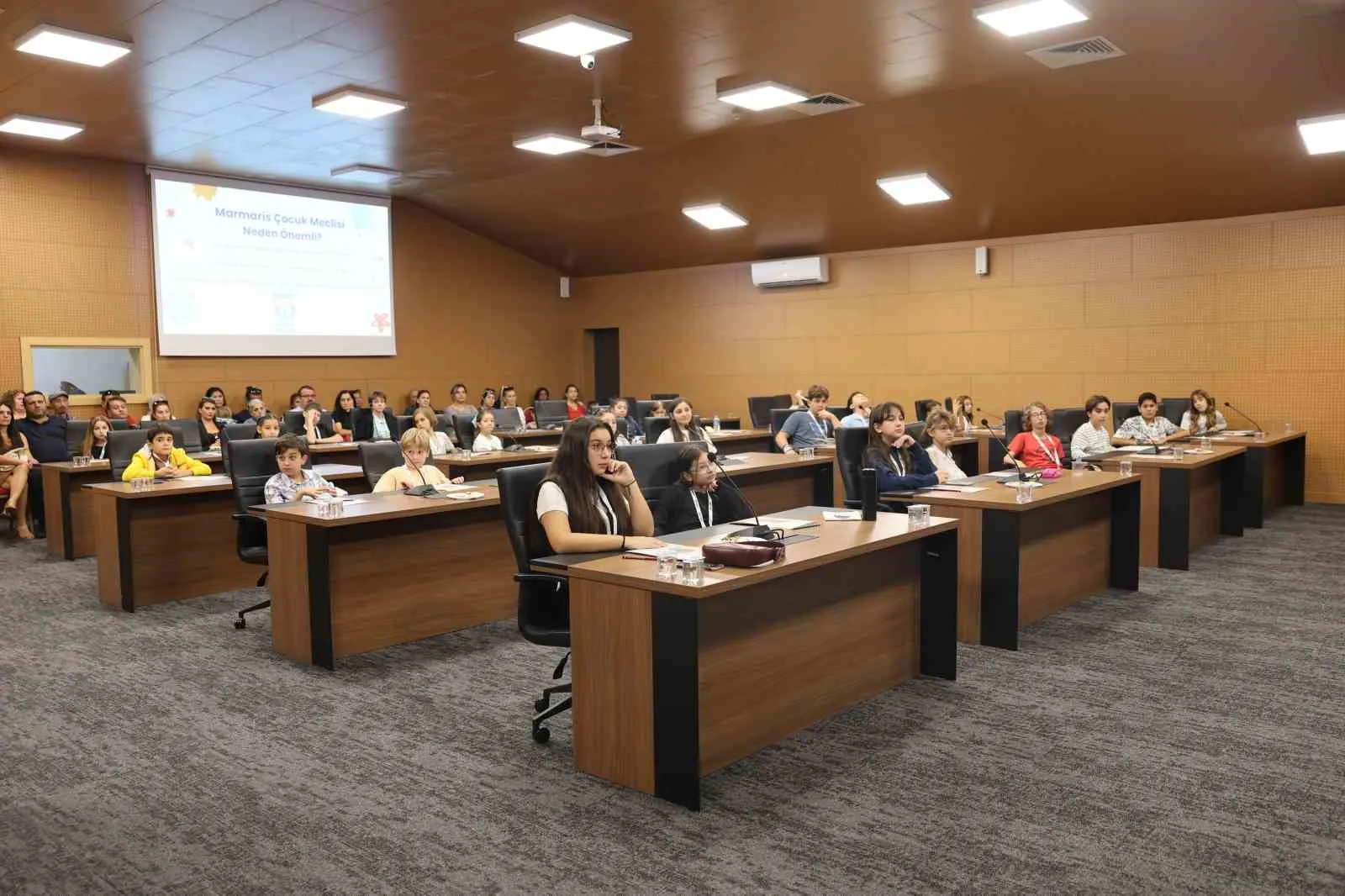 Marmaris’in geleceğine miniklerden imza: Çocuk Meclisi için geri sayım başladı