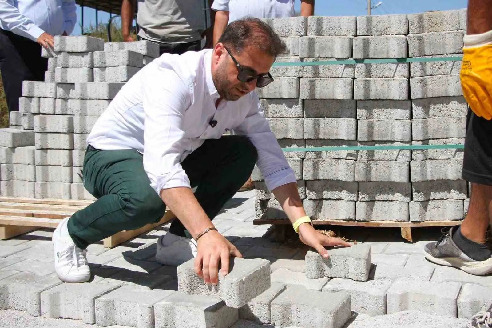 Tire’nin kırsalında ulaşım konforu artıyor: 20 bin metrekarelik dev hamle