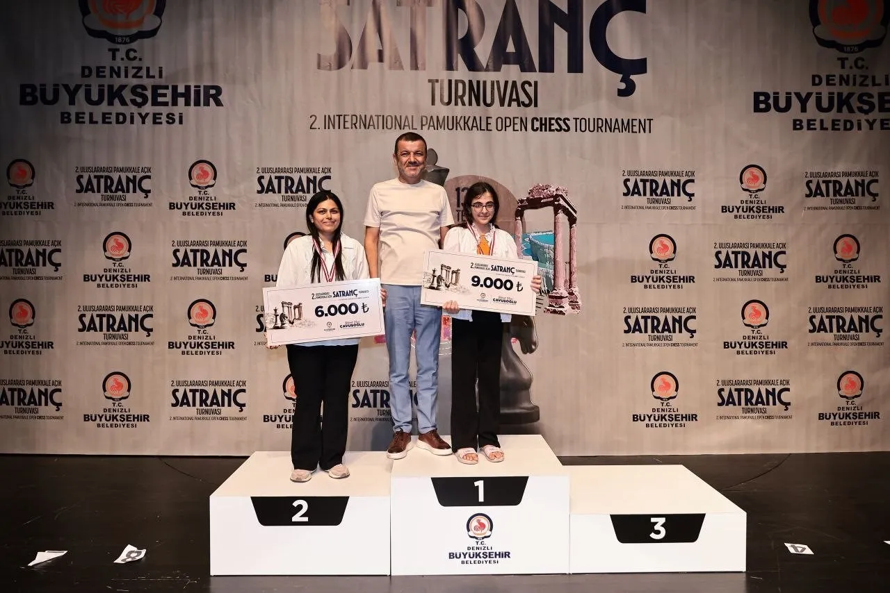 Denizli'de 1.4 milyonluk zeka savaşı: Şampiyonlar ödüllerine kavuştu