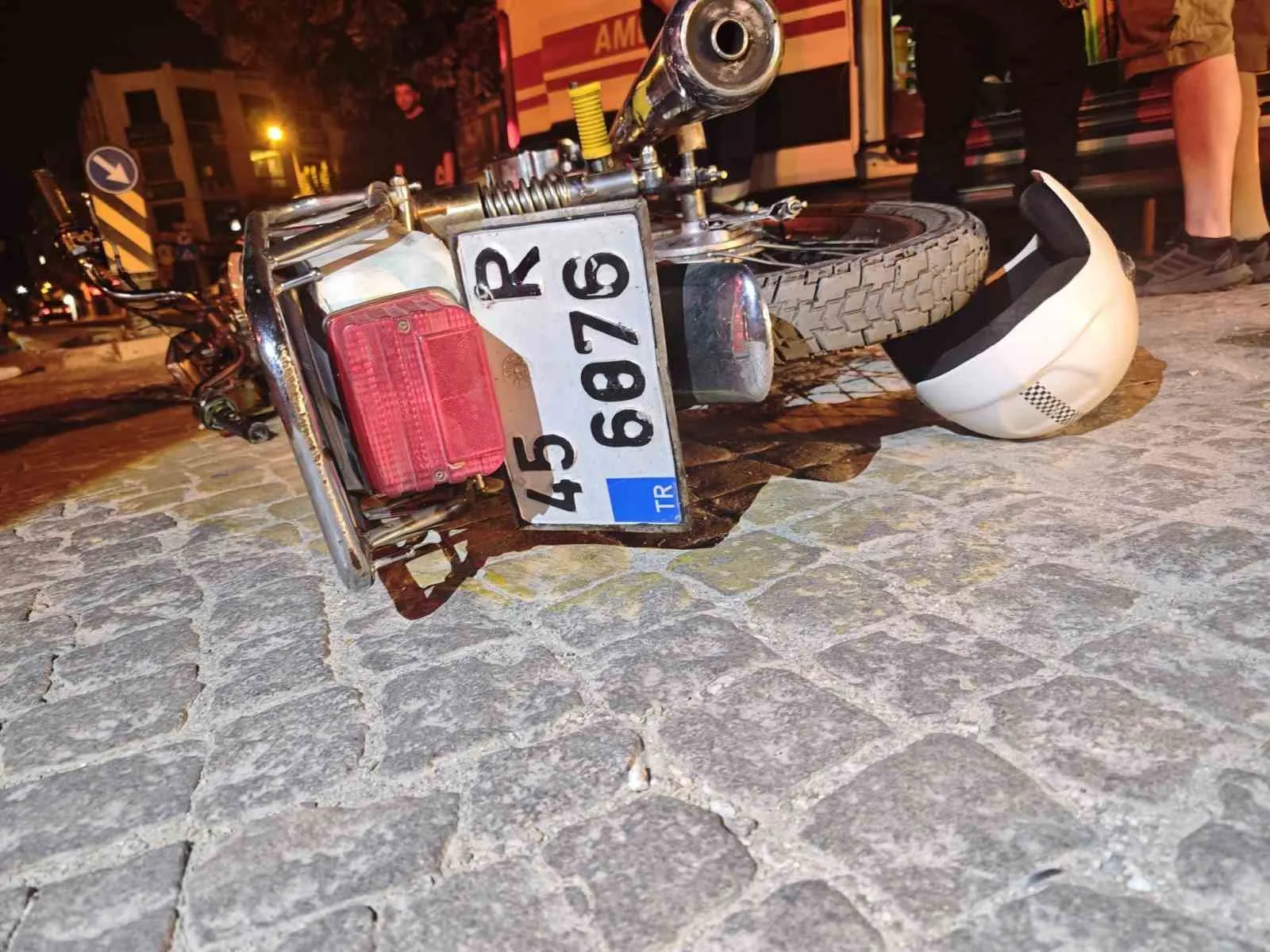 Manisa'da plaka oyununa dev ceza: Harf ve rakamları bantla değiştirdi