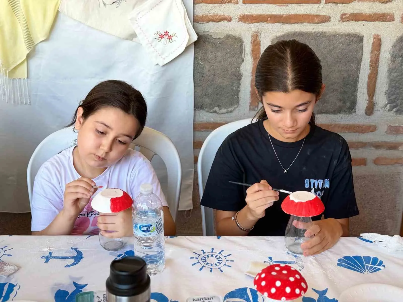Kurşunlu Han’da sanat rüzgarı: Yediden yetmişe herkes atölyelerde buluştu
