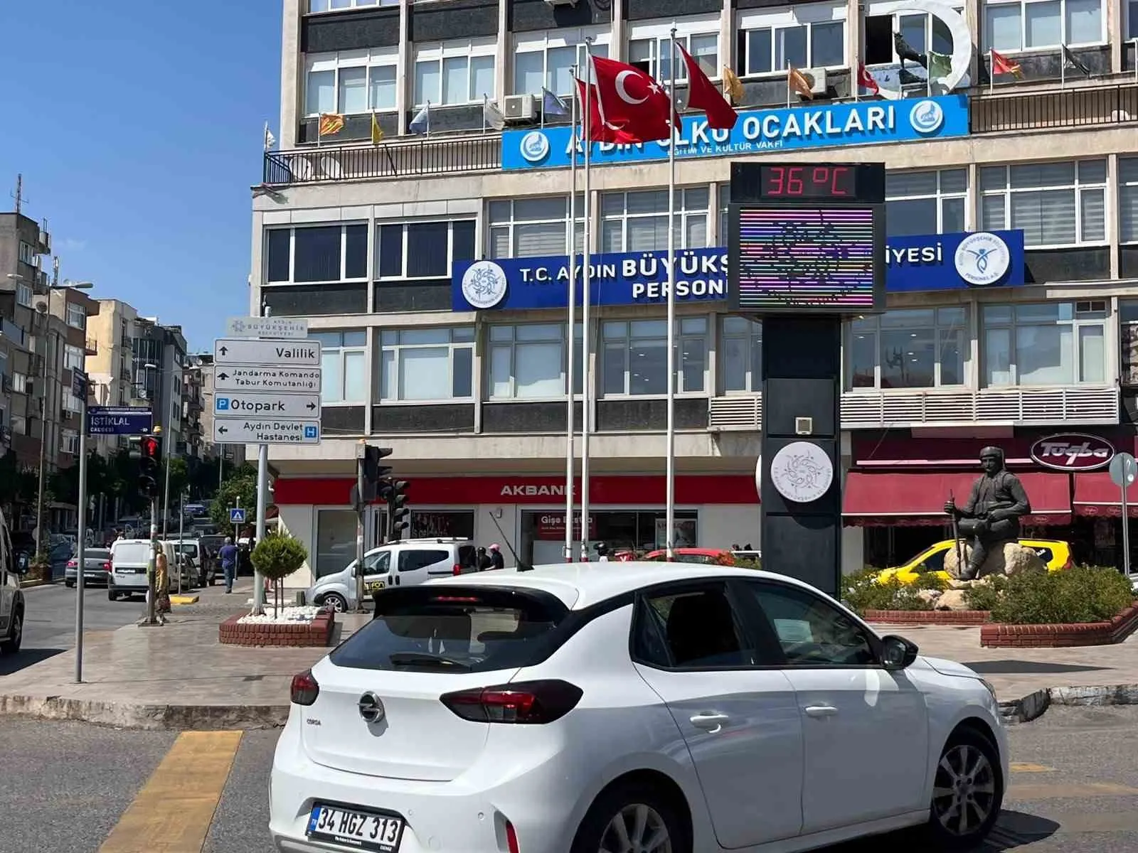 Aydın’da termometreler kırmızı çizgiyi aştı: Efeler’de hayat durma noktasına geldi