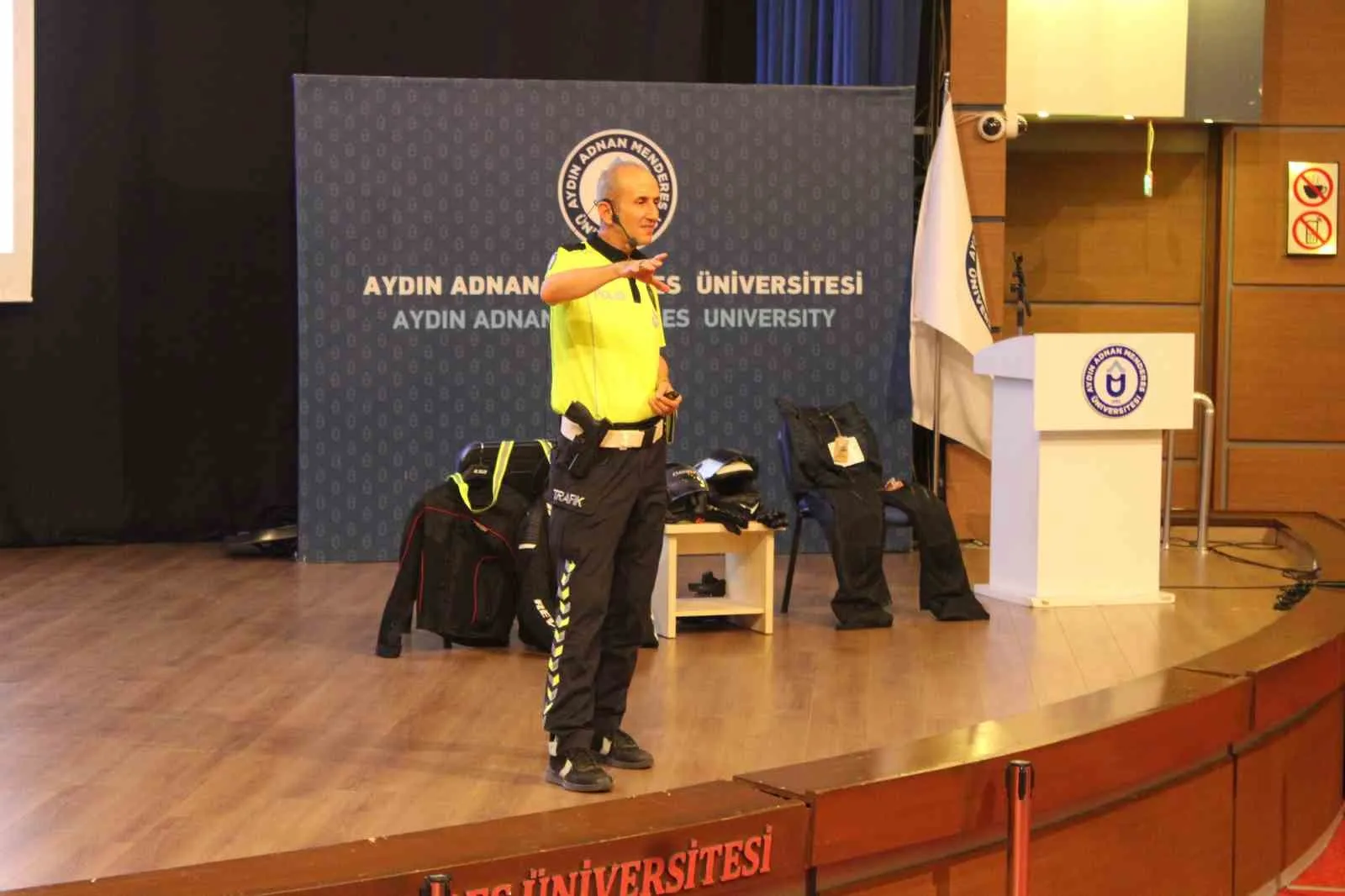 Aydın’da motosiklet tutkunlarına hayati uyarılar: Kaskınız en değerli kaportanız