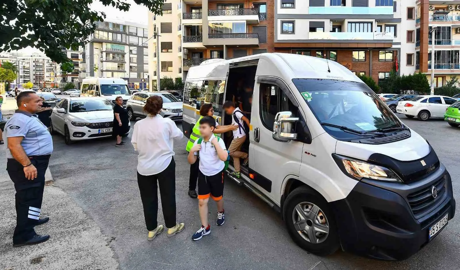 İzmir'de servis vurgununa ağır fatura: Öğrenci başına 88 bin lira ceza
