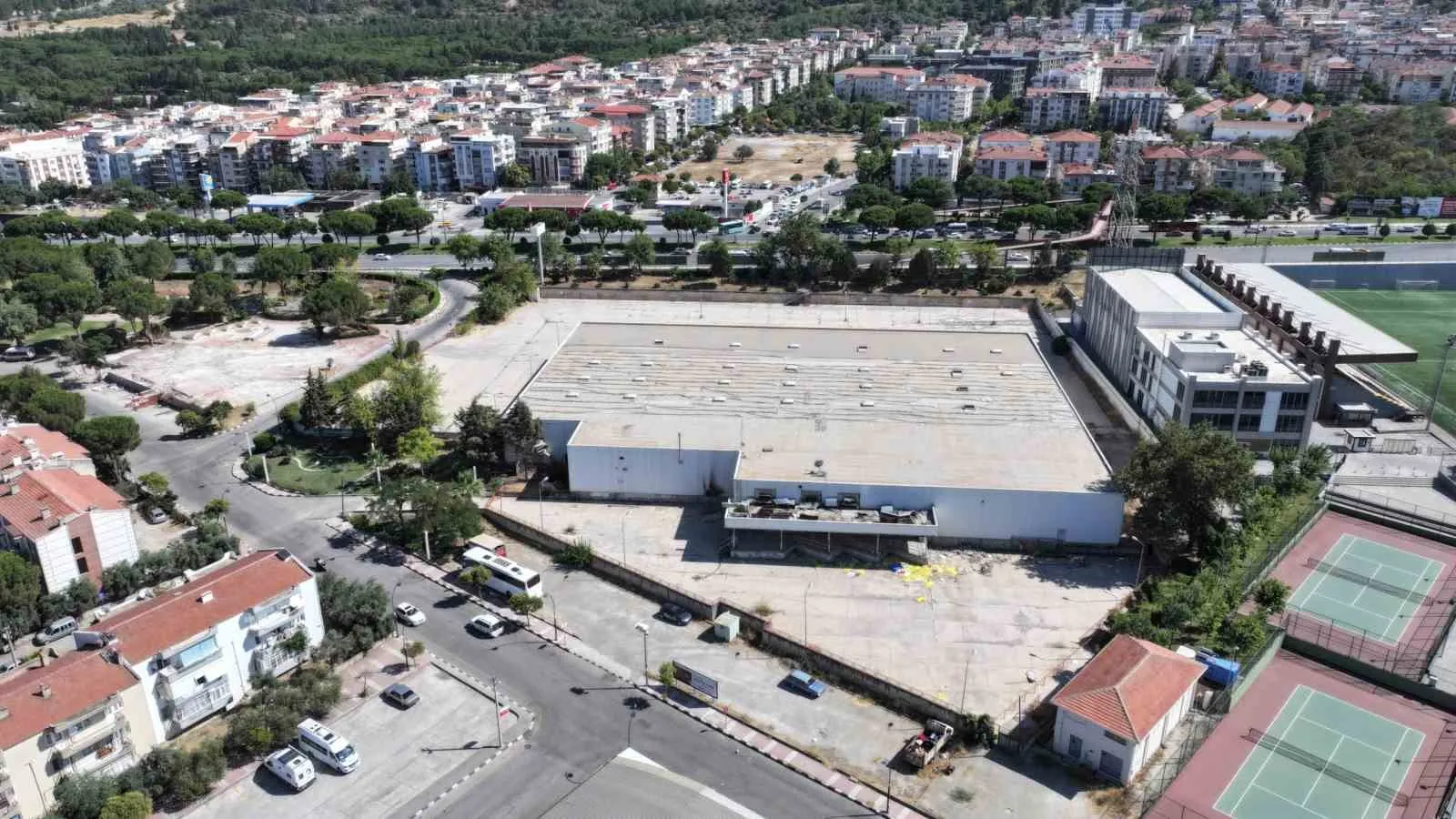 Manisa'da dev dönüşüm başlıyor: Kültür ve yaşam merkezi için tarih verildi