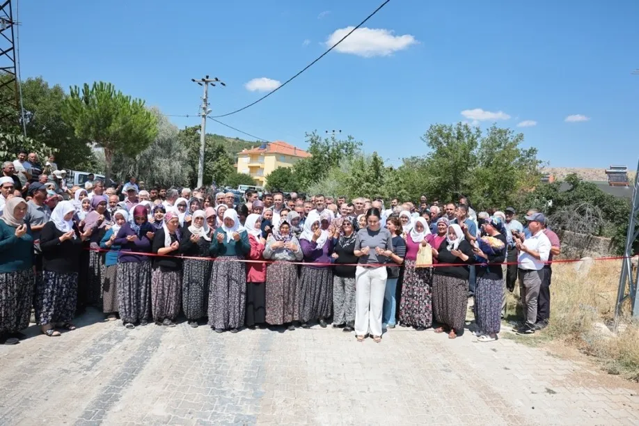 Denizli'de dört ilçeyi birbirine bağlayan kritik güzergah asfaltla tanıştı