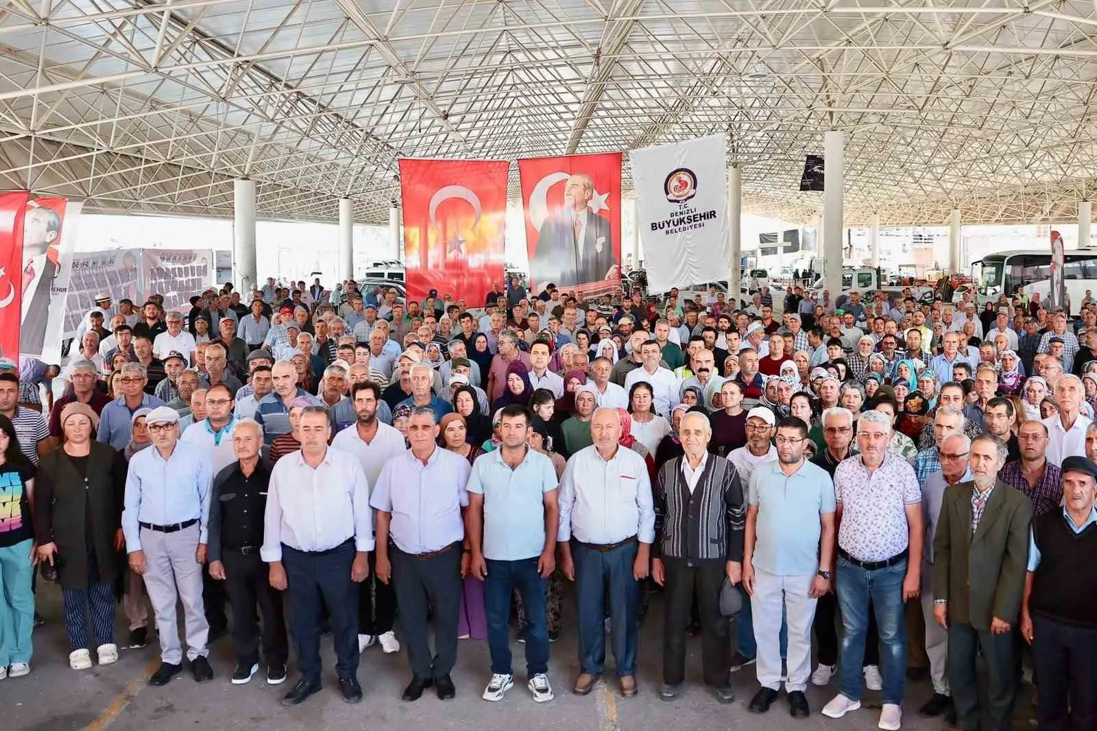 Denizli'de tarlalar boş kalmasın diye harekete geçildi: 10 bin çiftçiye dev mazot desteği