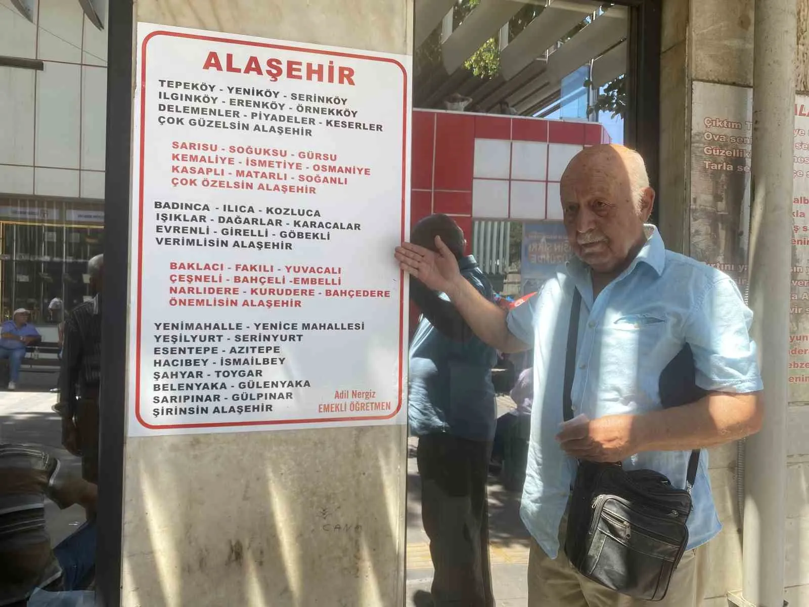 Alaşehir’in 51 mahallesini mısralara sığdırdı: Belediye binasının yeni süsü oldu