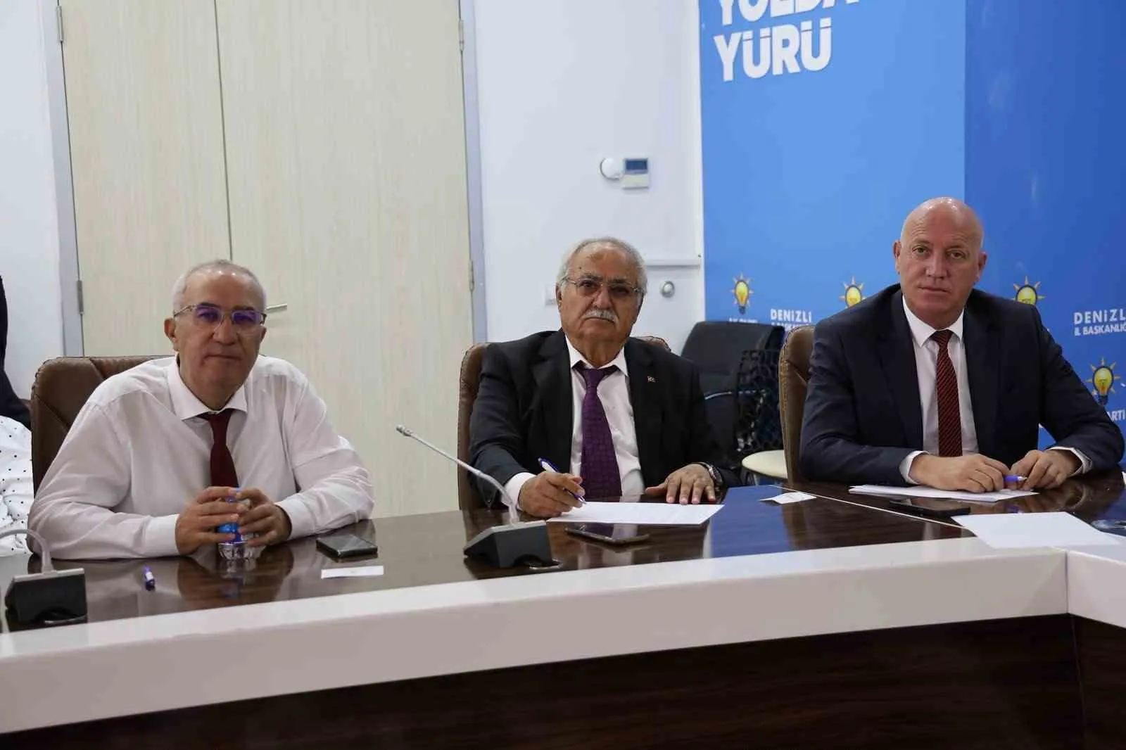 Denizli’nin yarınları için stratejik hamle: AK Parti’den tam kadro saha mesaisi