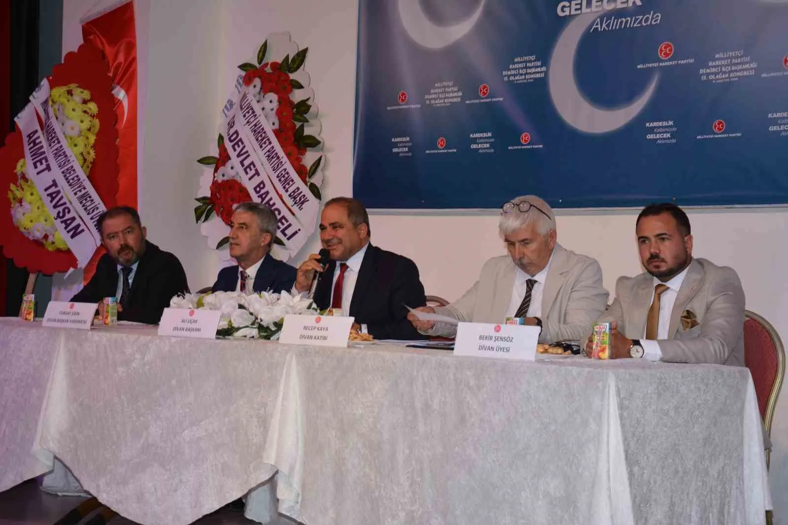 Demirci MHP’de Veysel Çınar dönemi: Sandıktan güvenoyu çıktı