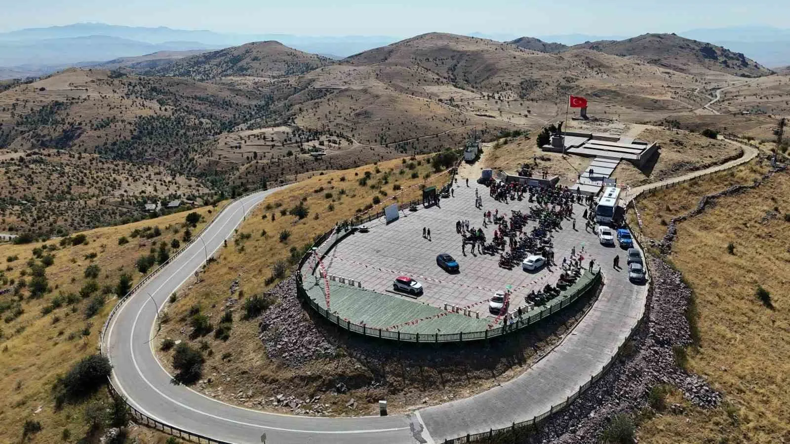 Tarihi Kocatepe’de 100’den Fazla Motosikletli Anlamlı Buluşma