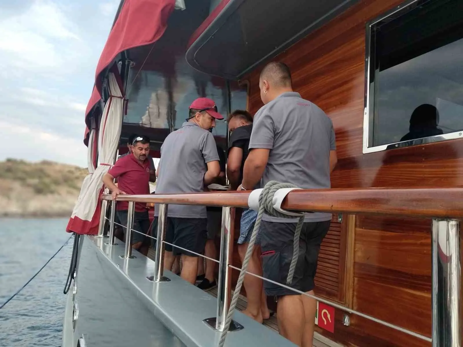 Bodrum açıklarında mavi tur kabusa döndü: Tekne kazasında yaralanan turist hastanelik oldu
