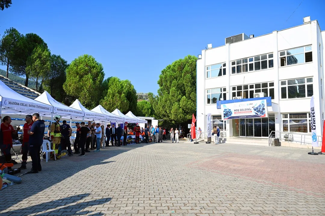 Afetlerde hayat kurtaran iş birliği: Akademiden sahaya medikal kurtarma seferberliği