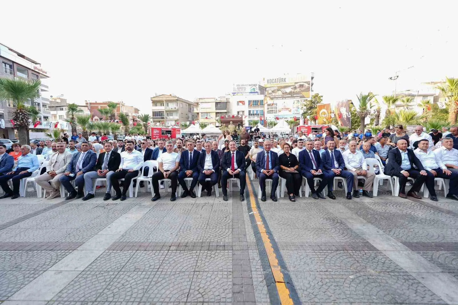 Turgutlu’da trafik çilesine son verecek dev yatırım: Ergenekon Kavşağı’nda ilk harç döküldü