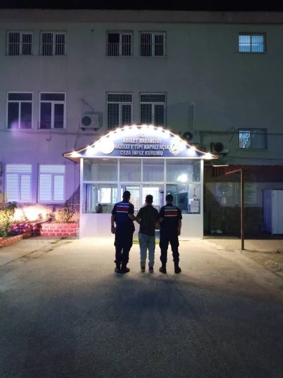 Kuyumcu kameraları ele verdi: Bozdoğan’daki hırsızlık şüphelileri yakayı ele verdi