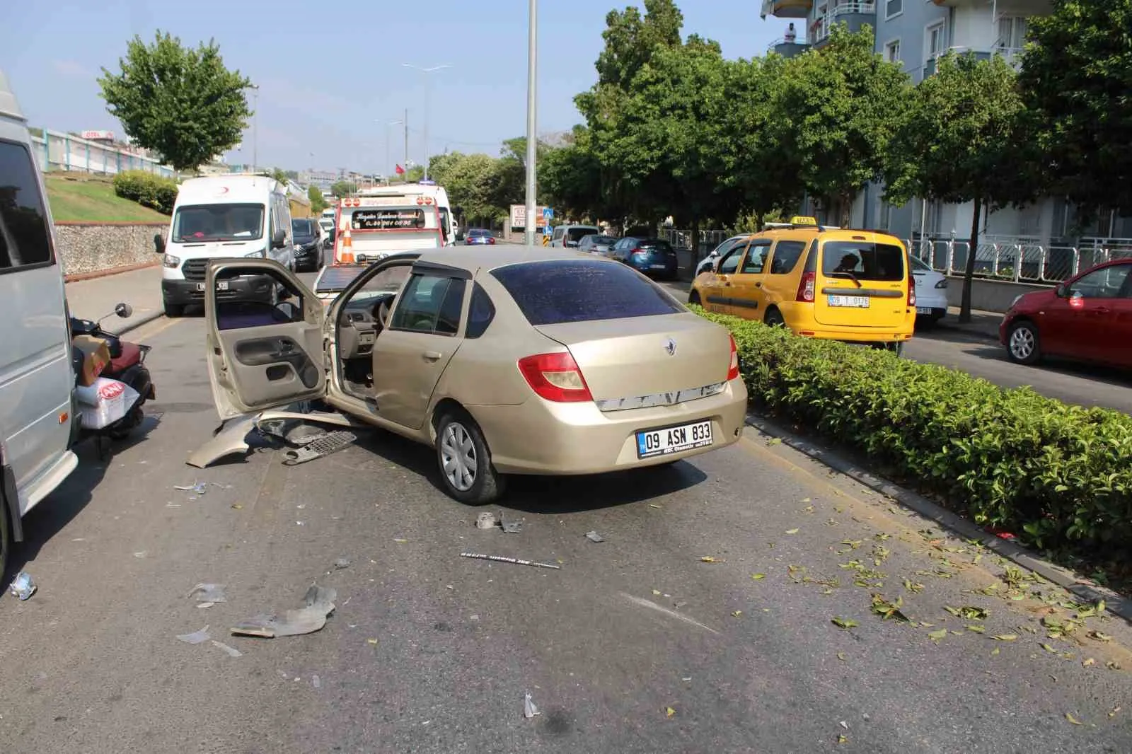 Aydın'da trafik kabusu: Bir anlık dikkatsizlik zincirleme kazaya yol açtı