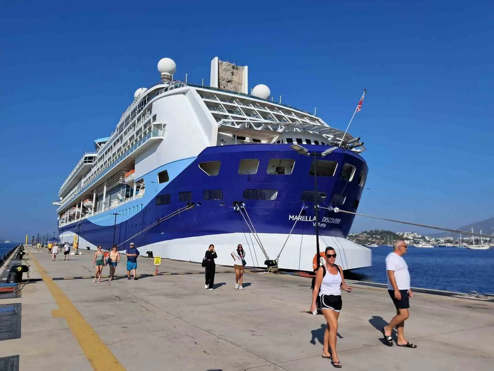 Ege’nin İncisi Bodrum’a Malta Bayraklı Dev Yolcu Gemisi Demir Attı: 2 Bin 540 Kişilik Misafir Kafilesi